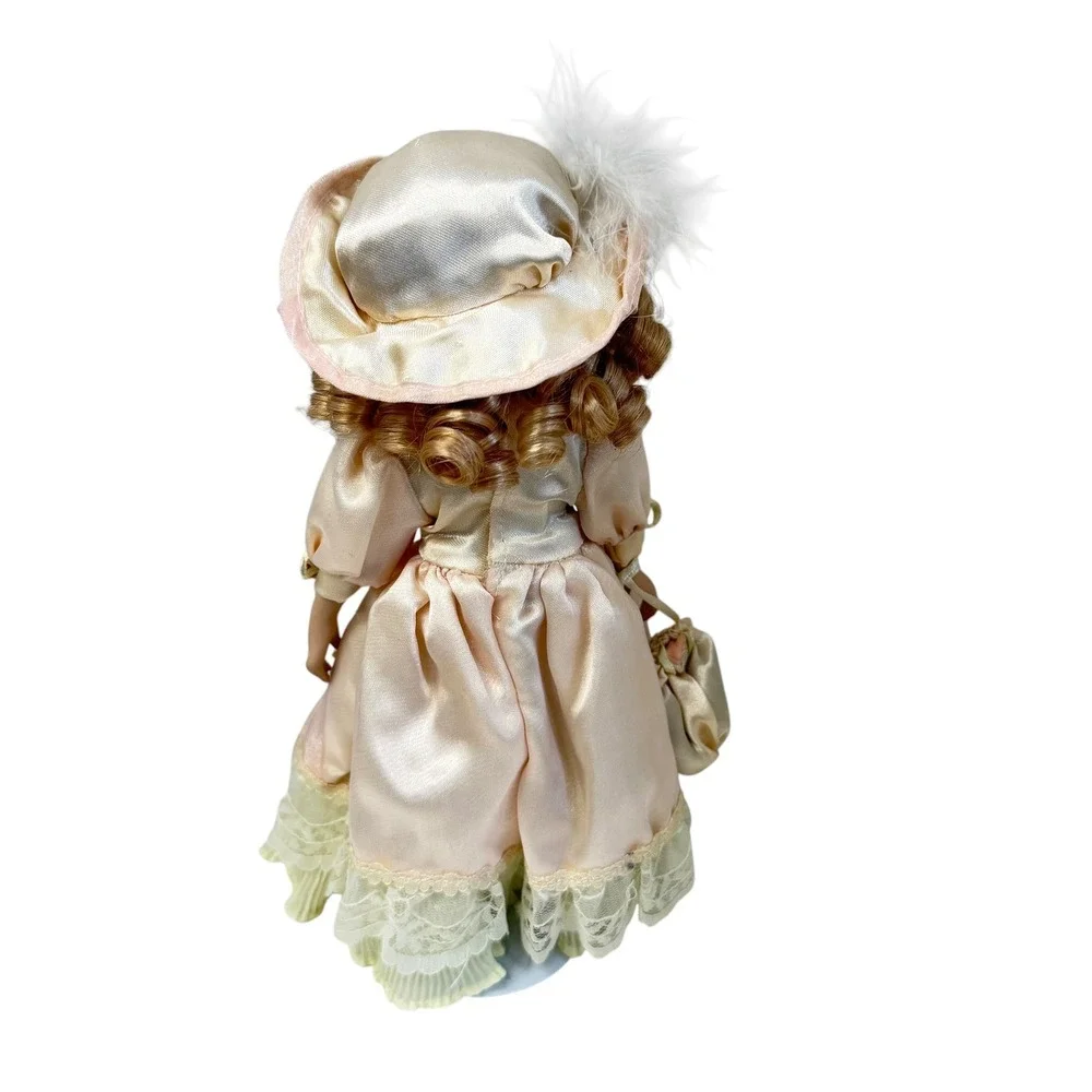 Victorian Porcelain Doll Girls OS Peach Victorian Lace Rose Floral Hat Stand